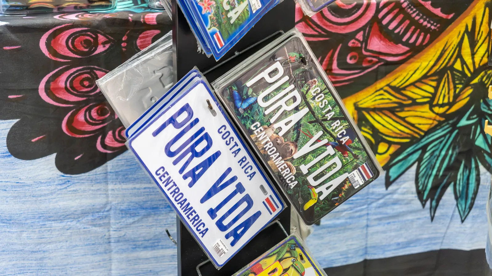 Decorative “Pura Vida, Costa Rica” license plates